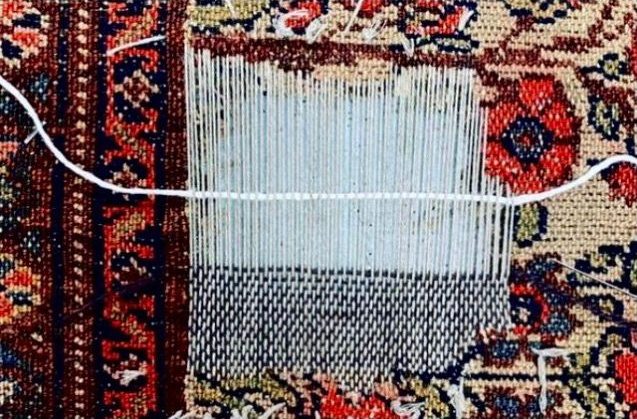 Reconstitution de la trame sur tapis ancien